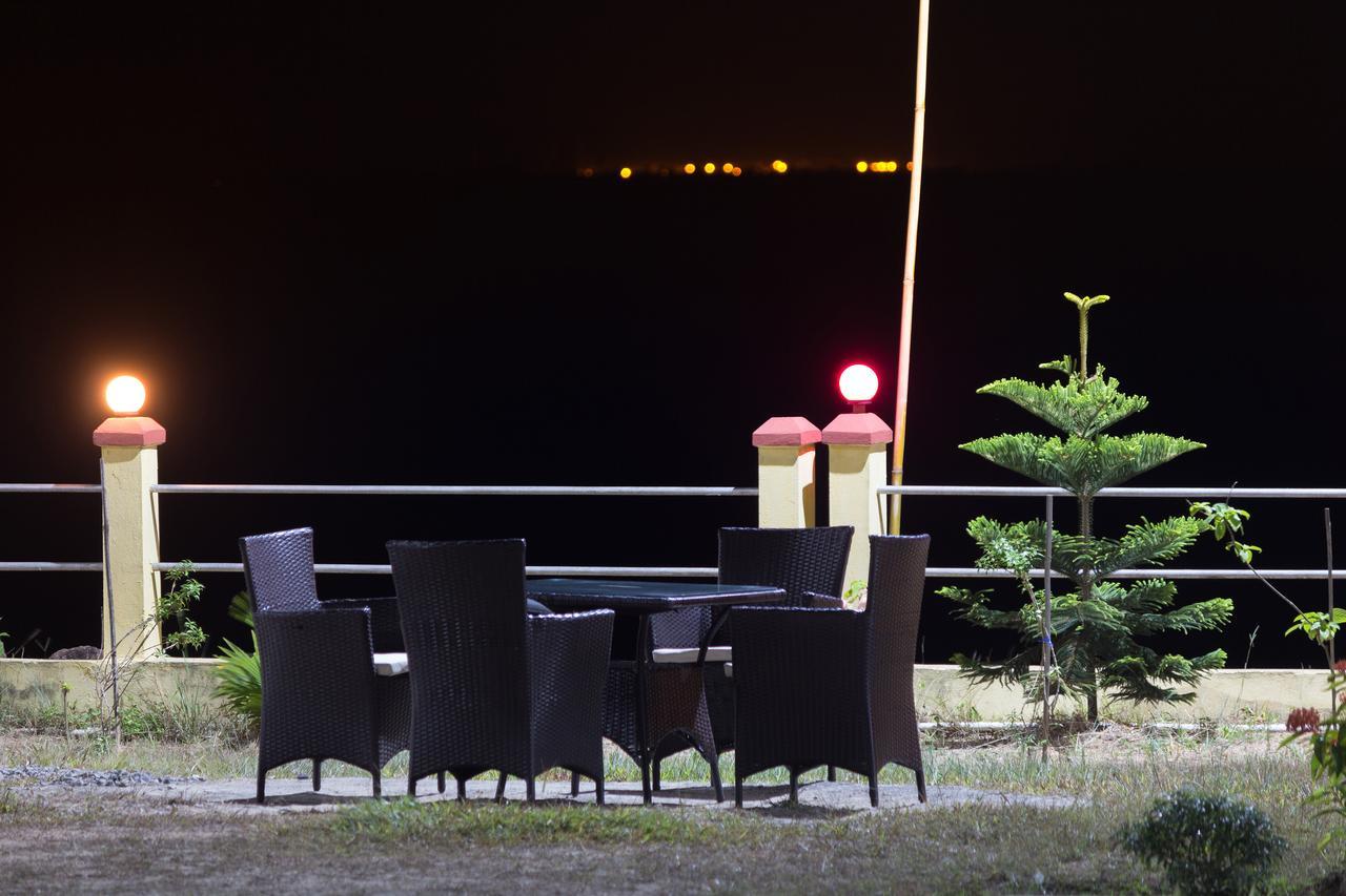 La Vue Resort Kāziranga エクステリア 写真