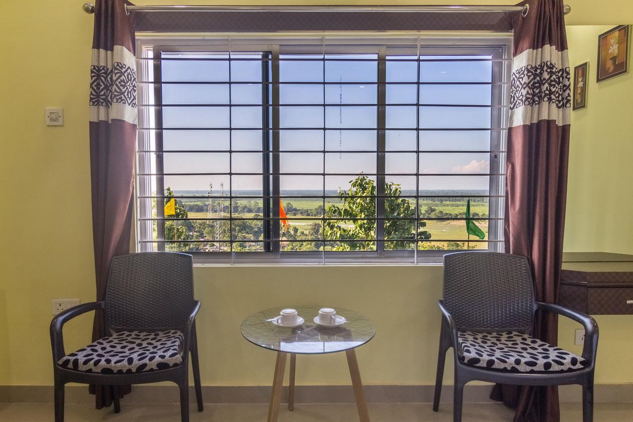 La Vue Resort Kāziranga エクステリア 写真