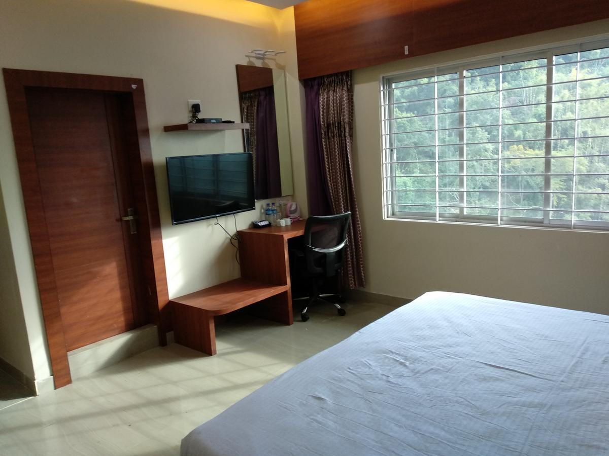 La Vue Resort Kāziranga エクステリア 写真