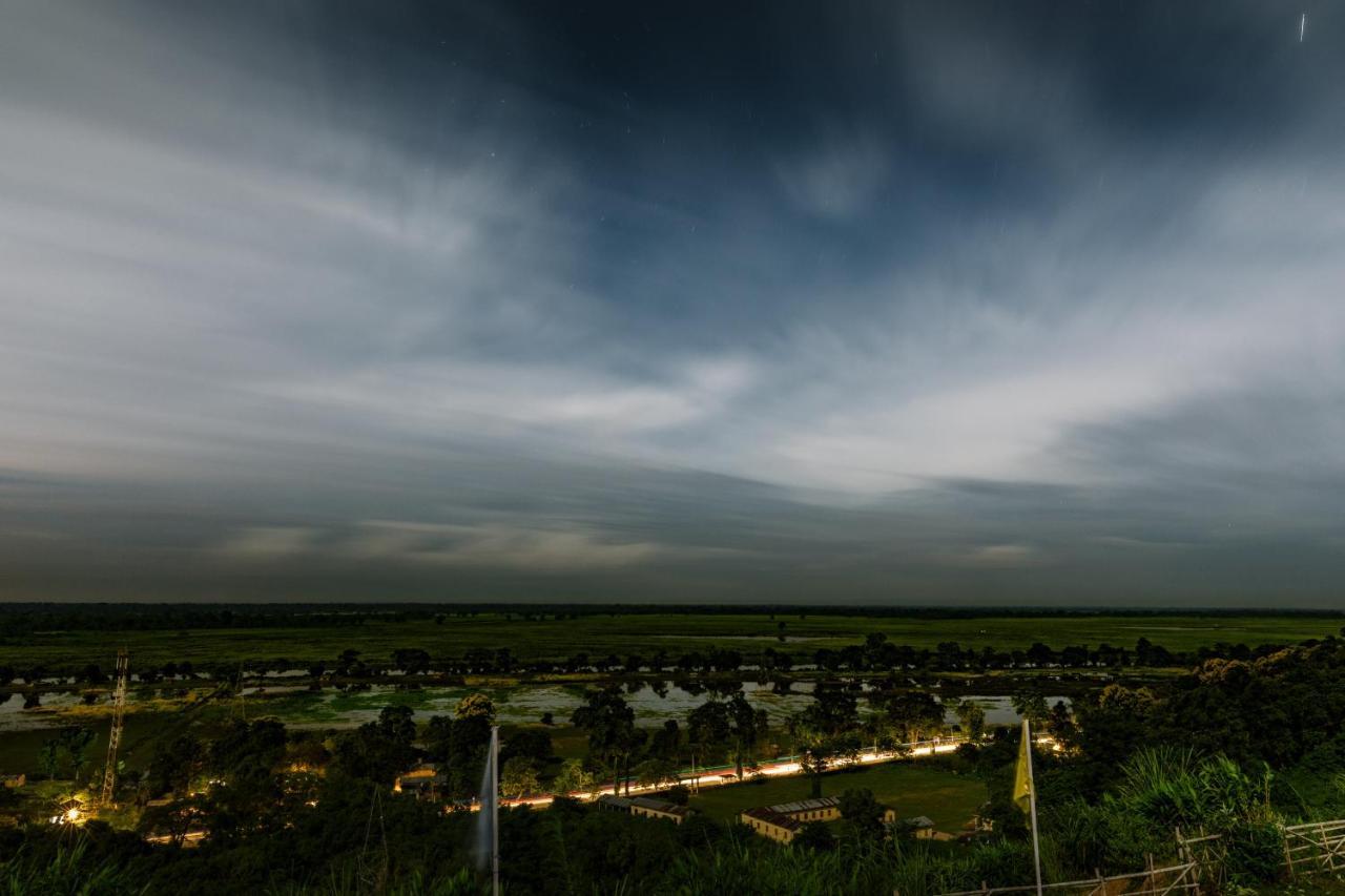La Vue Resort Kāziranga エクステリア 写真